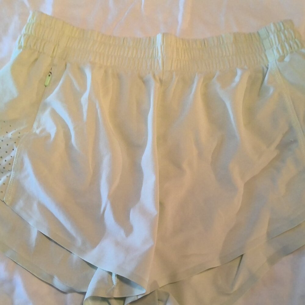 Athleta Hustle 3" Short XS